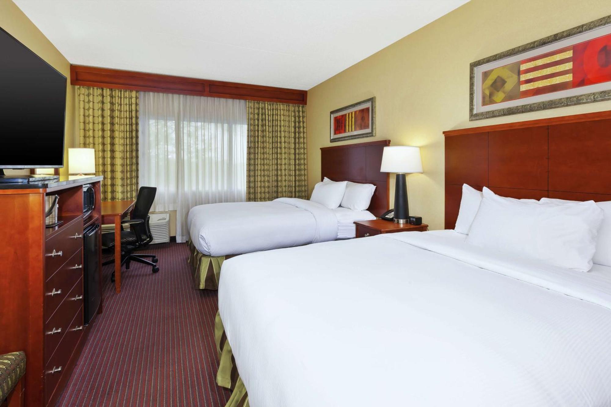 Hotel Doubletree By Hilton Holland Exterior foto
