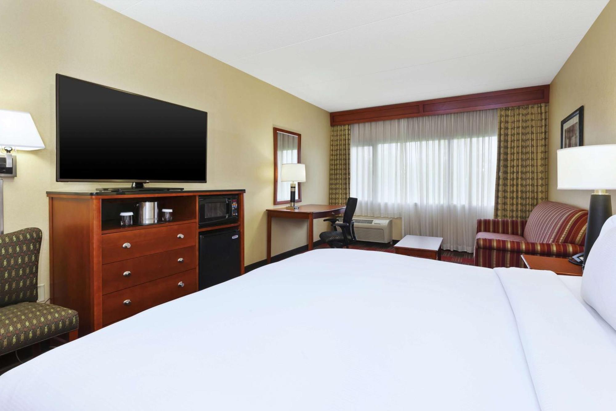 Hotel Doubletree By Hilton Holland Exterior foto